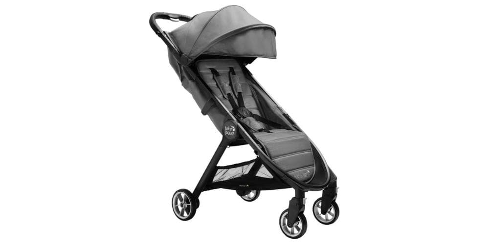 Príkladom ľahkého (6,5 kg) a spratného mestského kočíka je aj Baby Jogger City Tour 2.